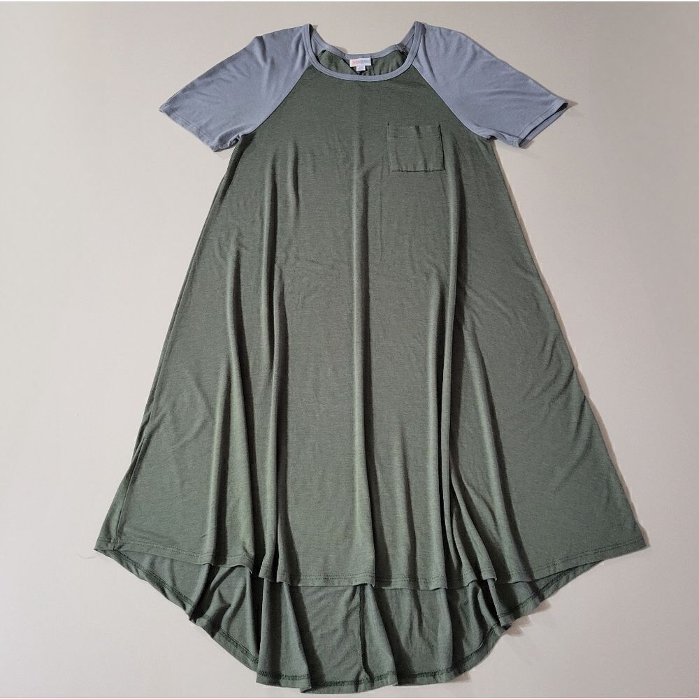 LuLaRoe Carly Green Swing Dress Scoop-neck Short Sleeve Hi-Low Hemline